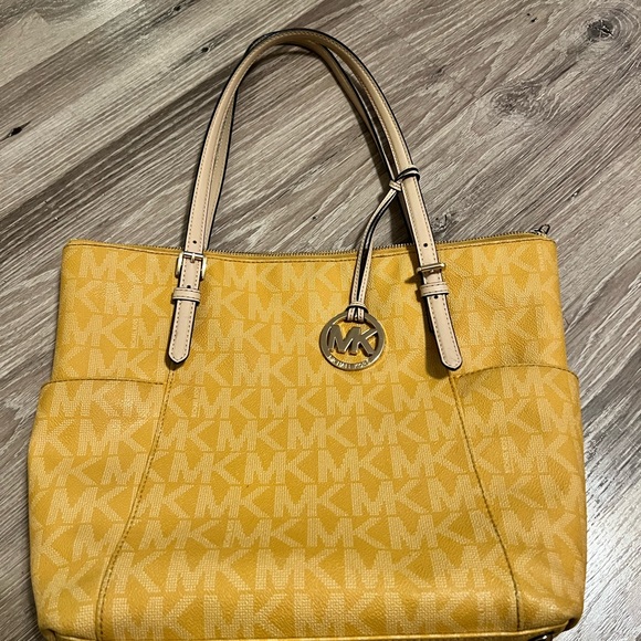 Michael Kors Jet Set East West Signature Logo Top Zip Tote - Picture 1 of 9